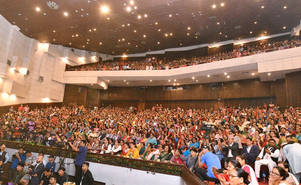 २१ बुँदे प्रस्ताव पारित गर्दै एमालेको महिला भेला सम्पन्न (२१ बुँदामा के–के छन् ?)