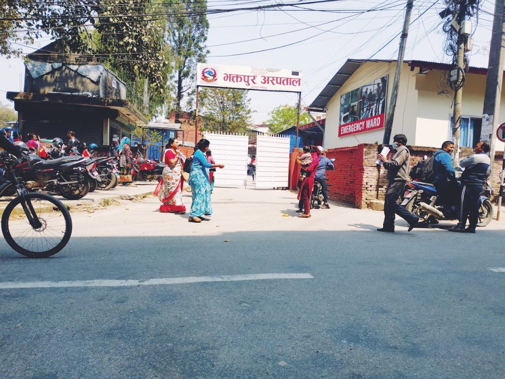 भक्तपुर अस्पतालमा पाठेघर खस्ने रोगको निःशुल्क उपचार