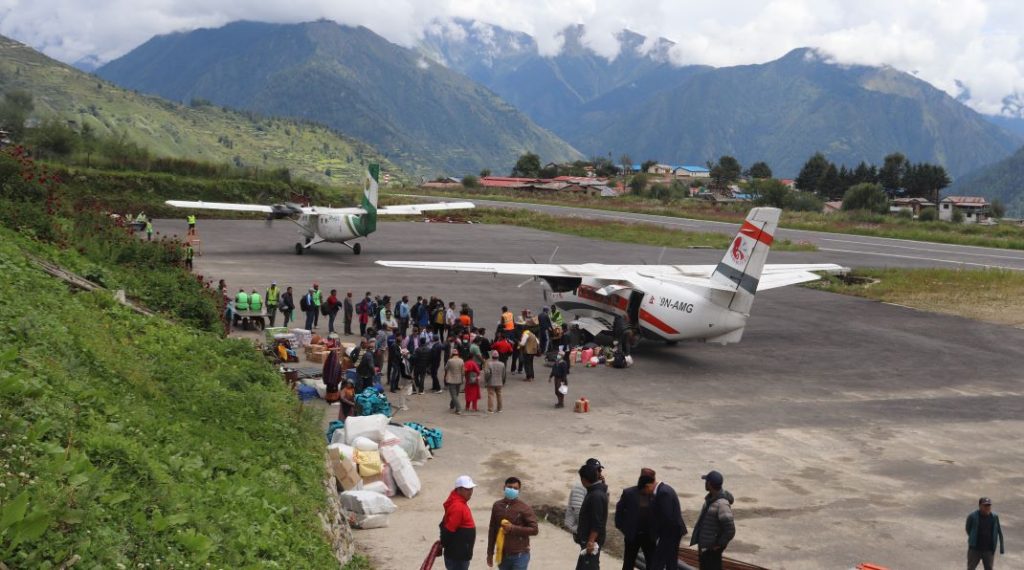 हुम्लामा तीन दिनदेखि हवाई सेवा अवरुद्ध, यात्रुहरू चीनको ताक्लाकोटबाट केरुङ हुँदै फर्किन थाले