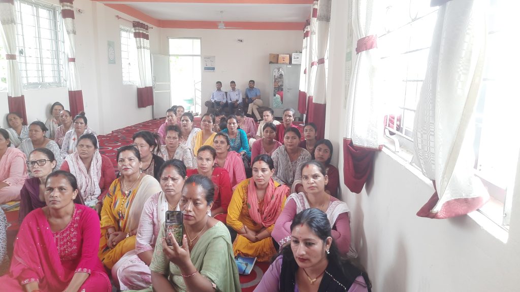 दाङकाे तुलसीपुरमा आमा साक्षरता अभियान