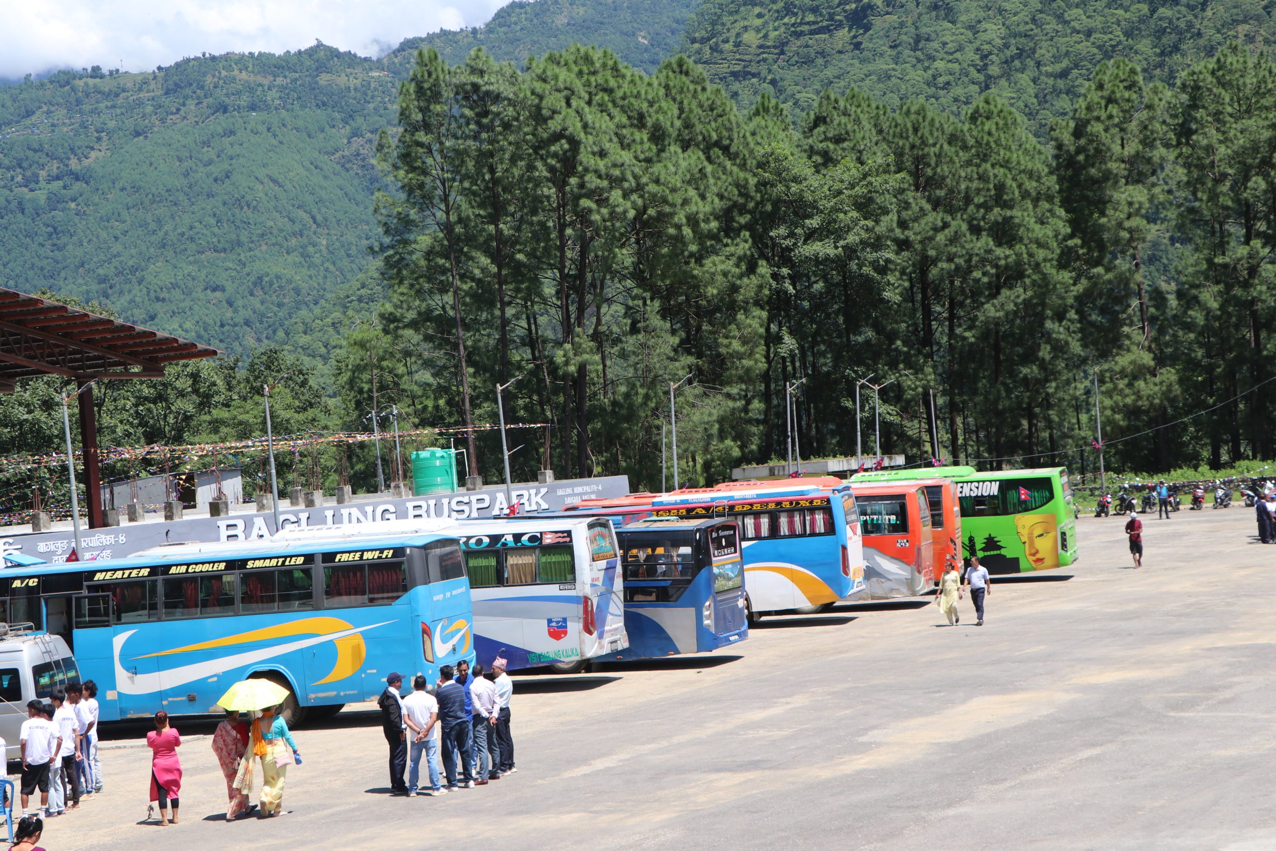 जग्गा दान गरेको २३ वर्षपछि बागलुङकाे दाबगरामा पुग्यो बस