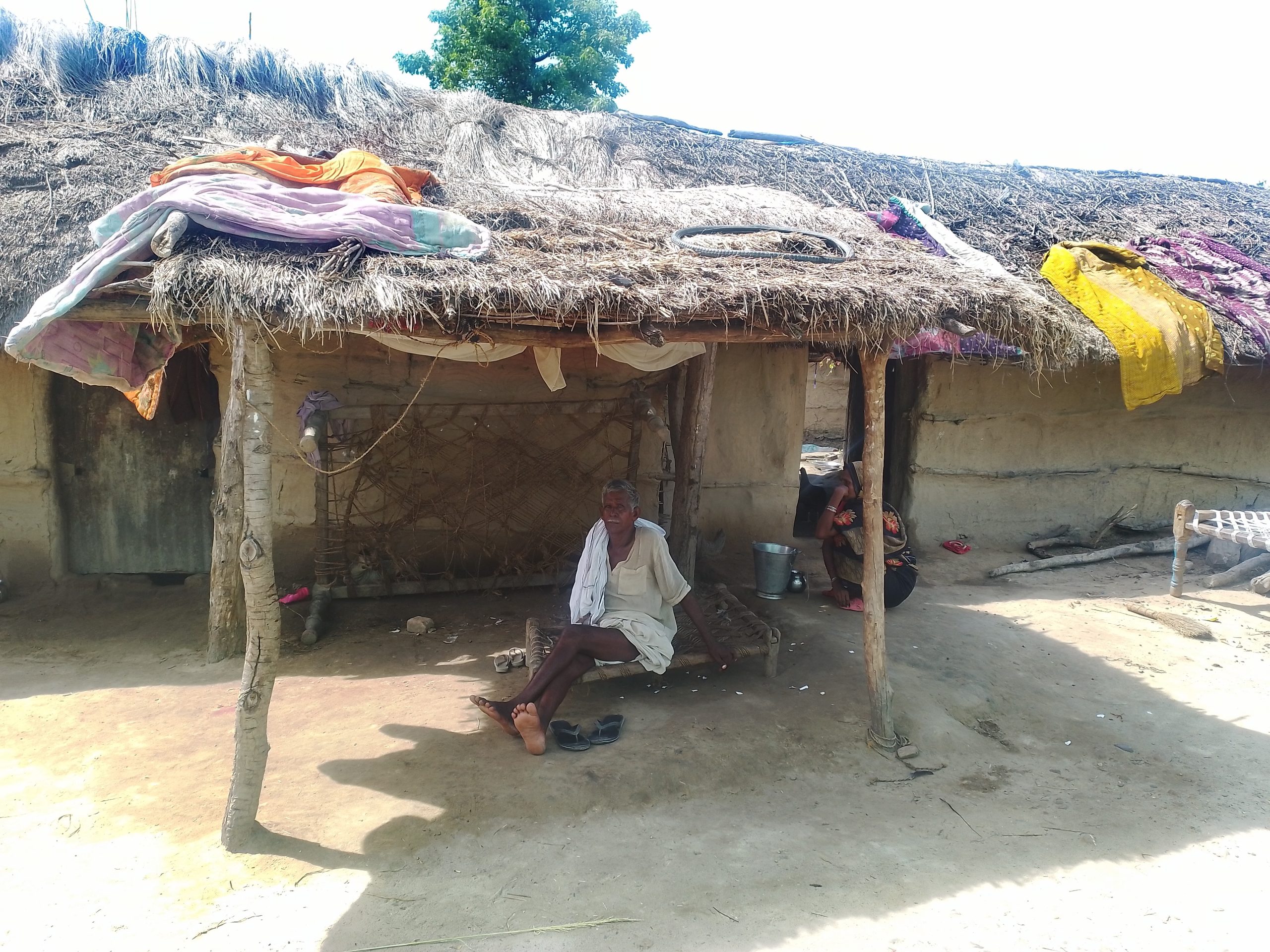 परिवारका तीन सदस्य झाडापखालाले अकालमा गुमाउँदा विक्षिप्त छन् श्यामलाल