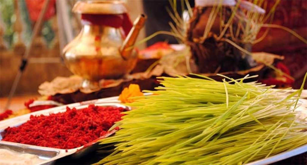 आज विजया दशमी, नवदुर्गाको प्रसादका रुपमा टीका र जमरा लगाइँदै, टीकाको साइत बिहान ११ बजेर ३६ मिनेटमा