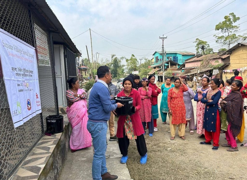 नौ सय ५० विपन्न परिवारलाई चुलो वितरण