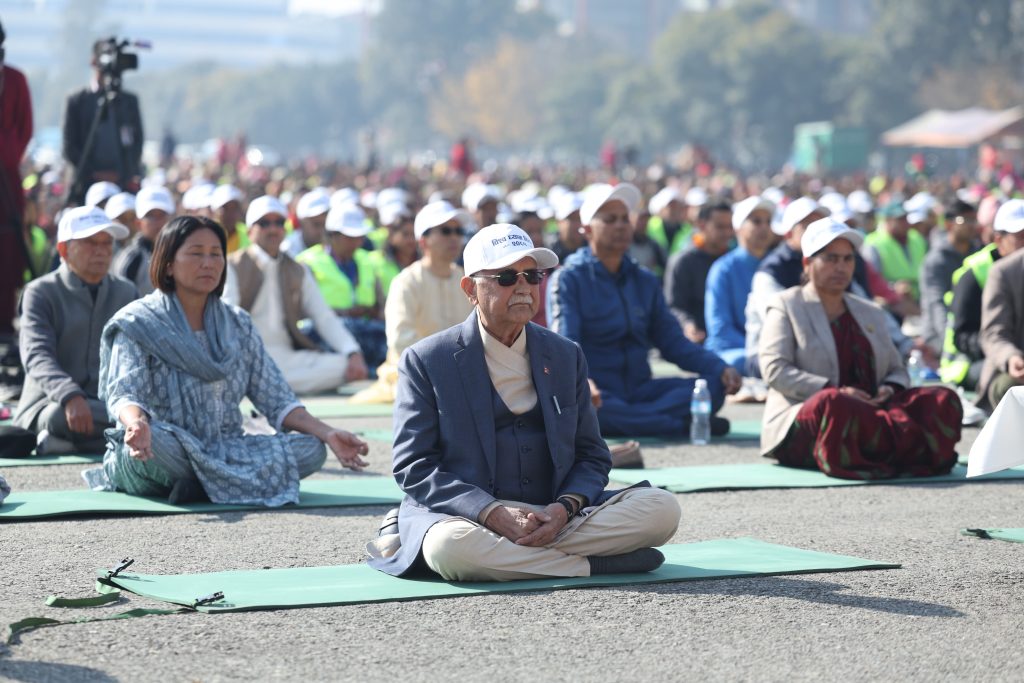 ध्यानलाई आफ्नो दिनचर्याको अभिन्न अङ्गका रुपमा अपनाऔँ : प्रधानमन्त्री ओली