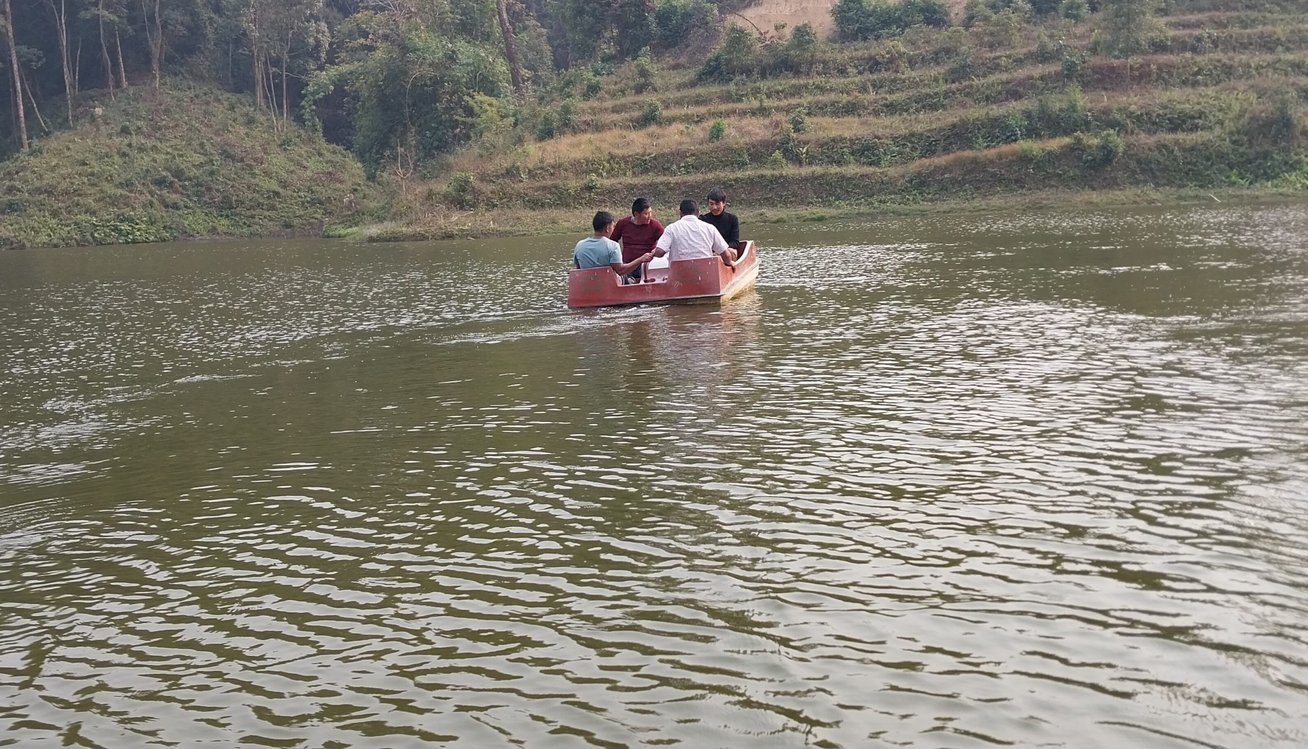 आन्तरिक पर्यटकको रोजाइमा इलामको तेह्रकुनेपोखरी