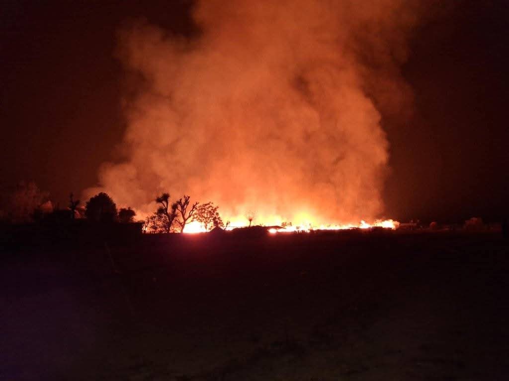 दाङकाे साङ्ग्रिला प्लाई उद्योगमा भीषण आगलागी, निभाउन प्रयास भइरहेपनि नियन्त्रणमा आउन सकेन