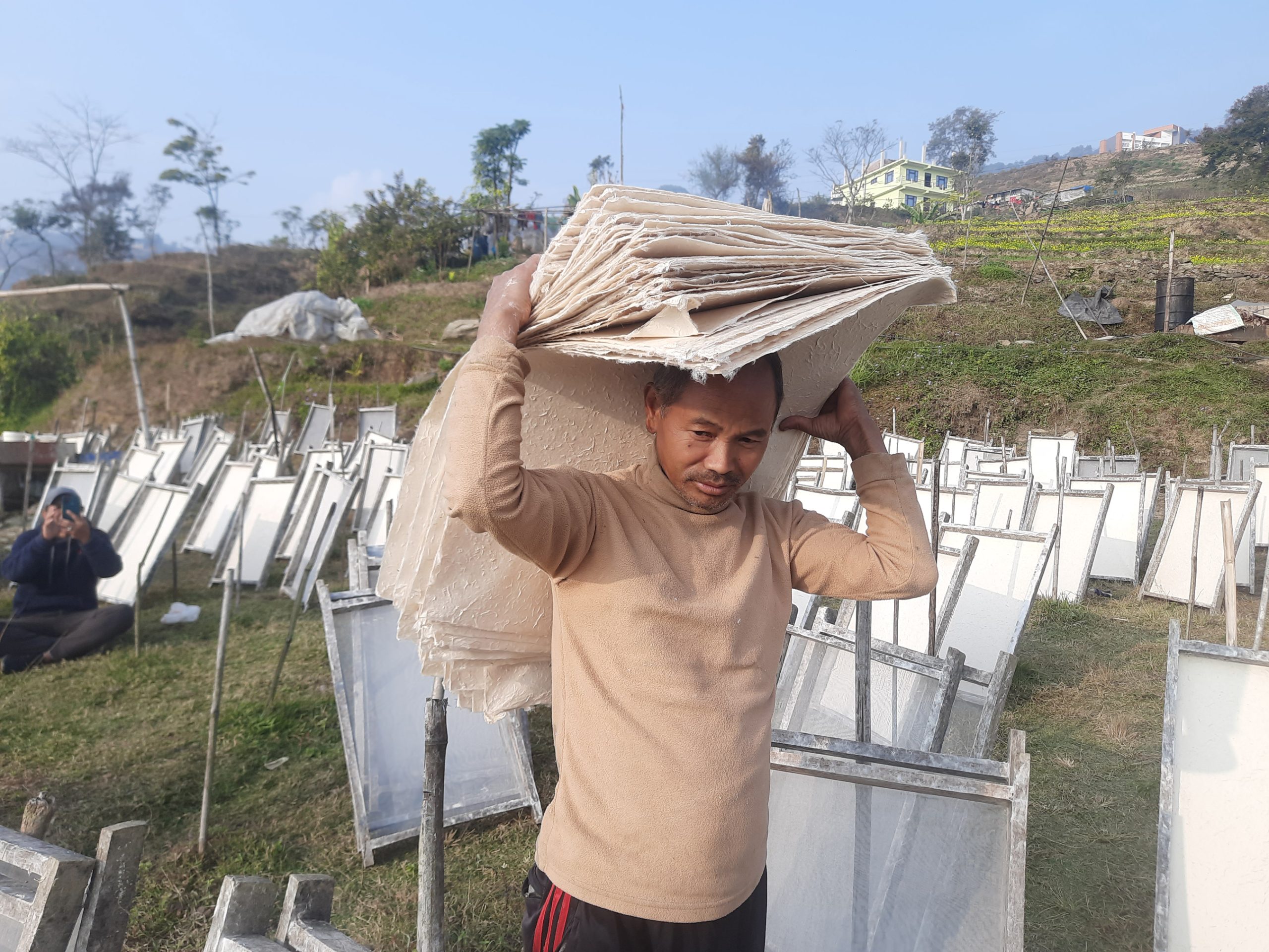 भोजपुरको सिलिचोङमा पासाङको कागज उद्योग ३५ वर्षको यात्रा