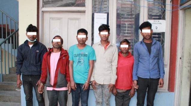 माकलबारीमा गाडिएको शव फेला, ६ जना पक्राउ