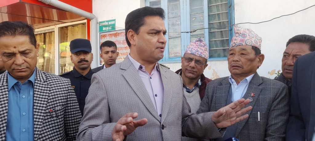 ‘औषधि छैन भन्ने छुट सरकारी अस्पताललाई छैन’ : स्वास्थ्यमन्त्री पौडेल