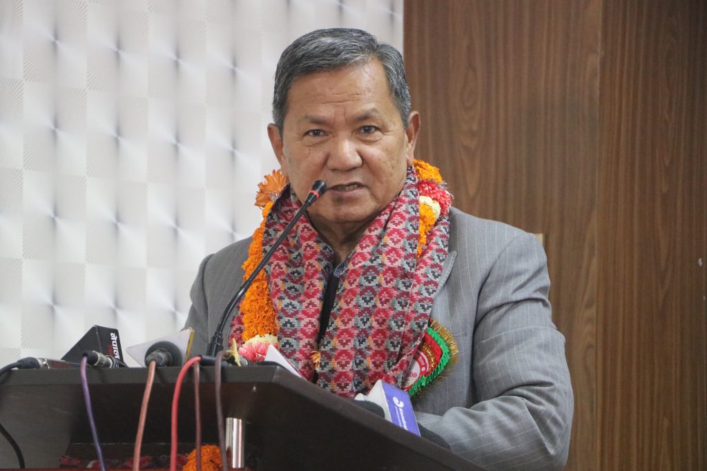 माओवादीले हिंसात्मक बाटो रोज्दा मुलुकको विकास २५ वर्ष पछाडि धकेलियो : सञ्चारमन्त्री गुरुङ