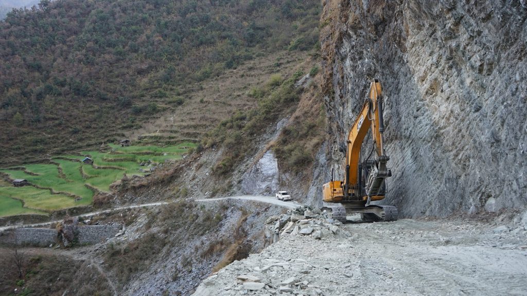 मुना–जलजला–ढोरपाटन सडकको ‘ट्र्याक’ खुल्दै
