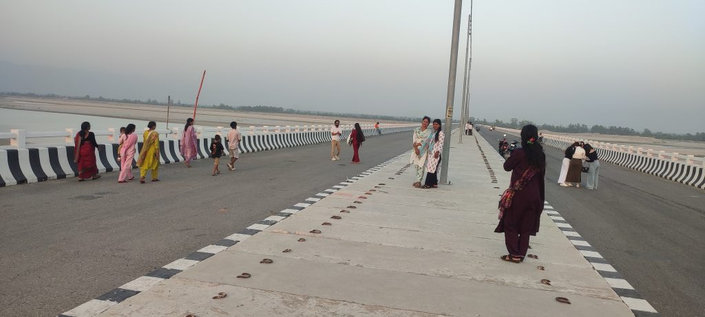 महाकाली चार लेन पुलसँगै बनेको सडक ‘भाइरल रोड’ले परिचित