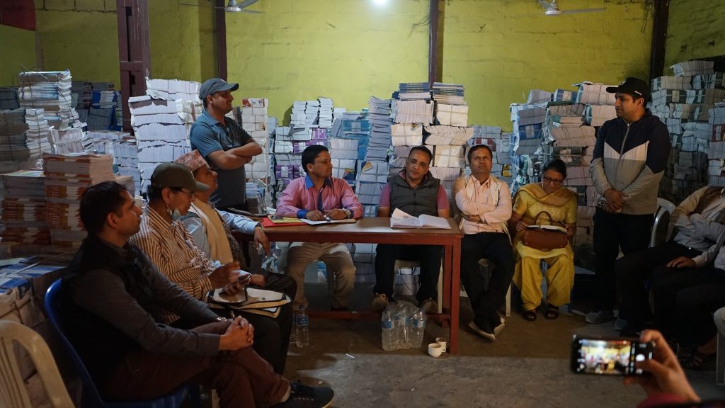 म्याग्दीमा शैक्षिक सत्र अगावै पुस्तक वितरण