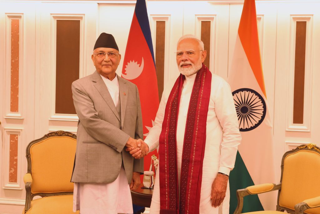 प्रधानमन्त्री ओली र भारतीय प्रधानमन्त्री मोदीबीच भेटवार्ता