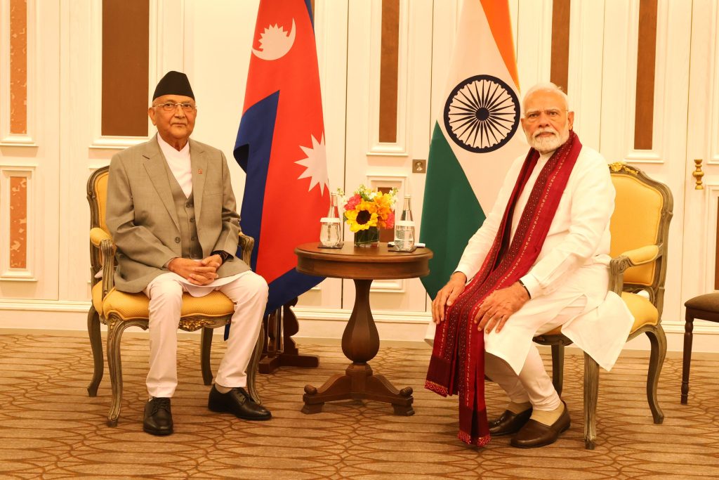 भारतीय प्रधानमन्त्री र प्रधानमन्त्री ओली ४५ मिनेट एक्लाएक्लै : छलफल सकारात्मक