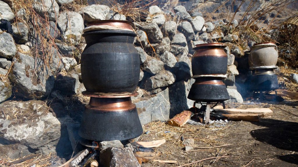 गण्डकी प्रदेशसभामा घरेलु मदिरा वैध गर्नेबारे छलफल