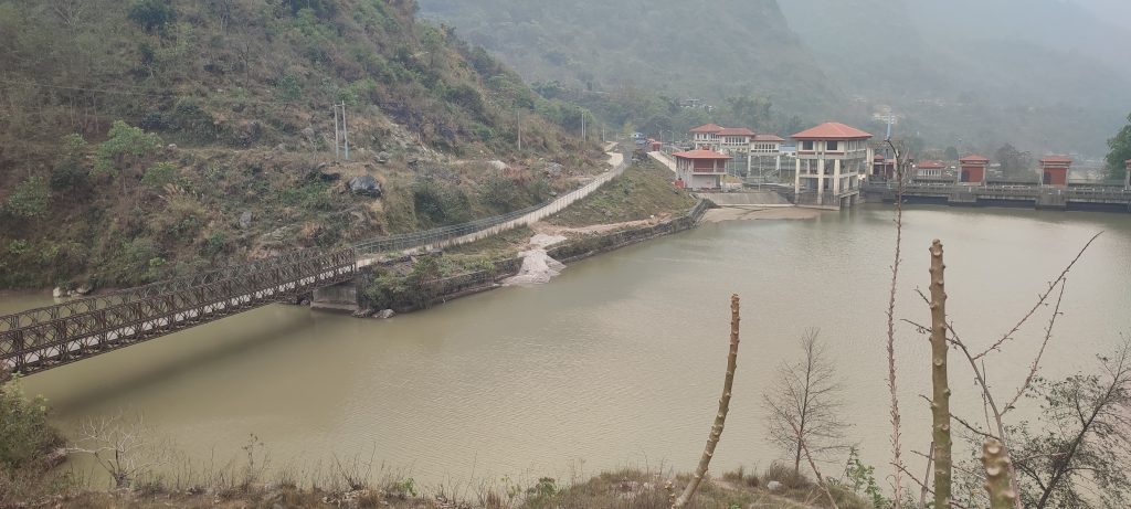 लमजुङमा १७ आयोजनाबाट विद्युत् उत्पादन गर्दै