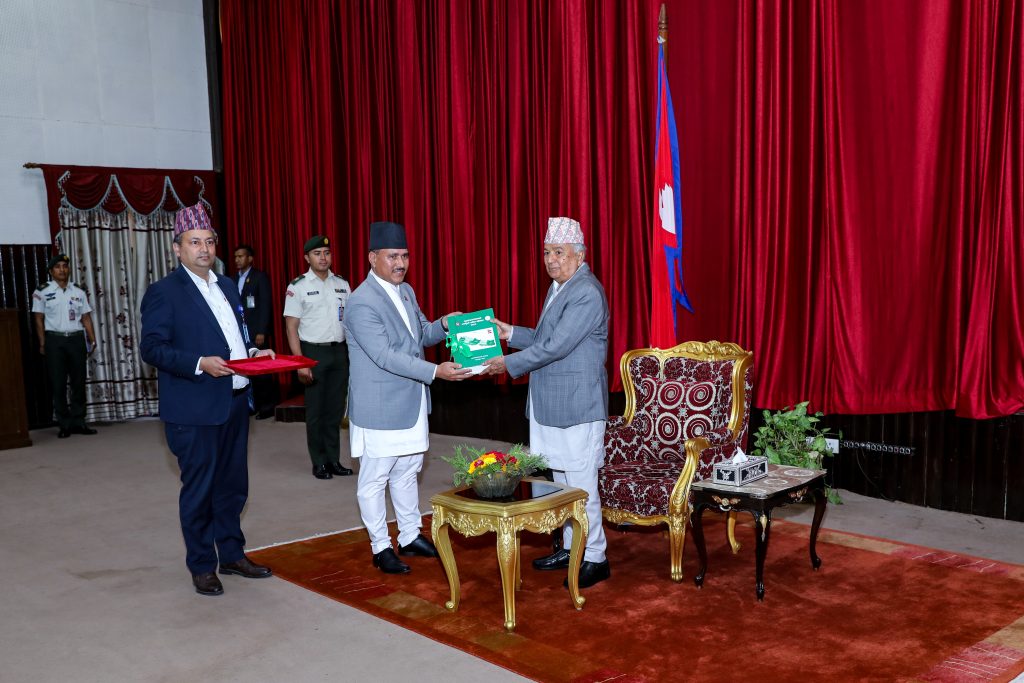 सरकारी कारोबारमा बढ्दो बेरुजु सुशासनका लागि चुनौतीपूर्ण : राष्ट्रपति पौडेल