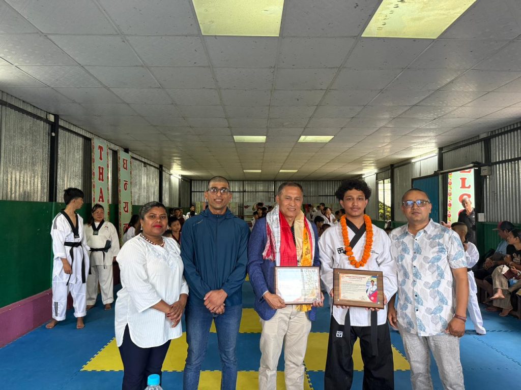 ग्रान्डमास्टर महर्जन र पदक विजेता आदिस सम्मानित