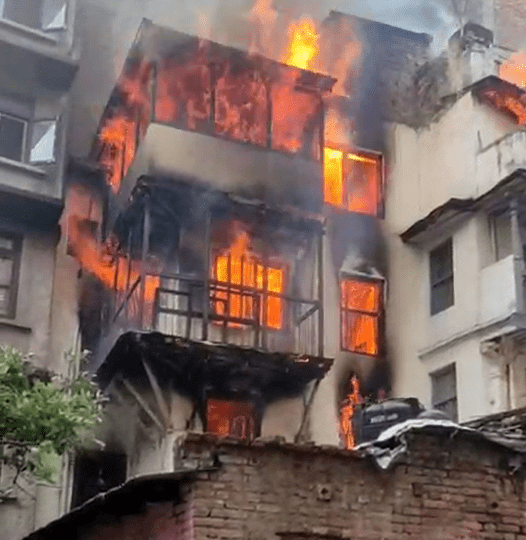 मखनटोलमा ग्यास चुहिएर आगलागी, एक जनाको मृत्यु