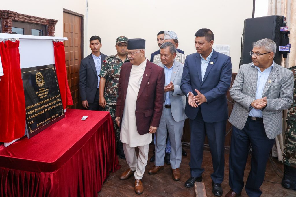 प्रधानमन्त्रीबाट अत्याधुनिक चलचित्र छायाङ्कन स्टुुडियो निर्माणको शिलान्यास
