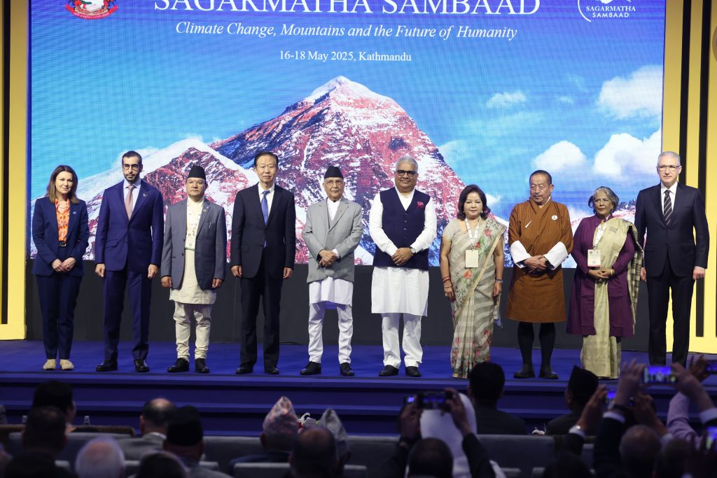 जलवायु सङ्कट समाधानमा विश्वव्यापी सहकार्य अपरिहार्य: सगरमाथा संवादका वक्ताहरूको जोड
