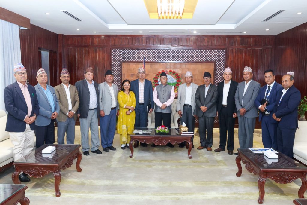 प्रधानमन्त्रीसँग भूूमि समस्या समाधान आयोगका पदाधिकारीको छलफल