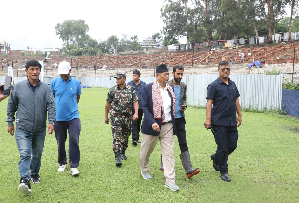 खेलकुद मन्त्री चौधरीद्वारा त्रिवि अन्तर्राष्ट्रिय क्रिकेट मैदानको निरीक्षण