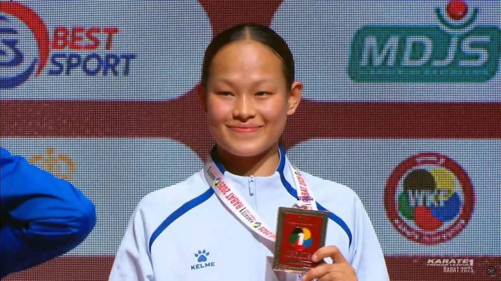 विश्व वरीयतामा कराँते खेलाडी एरिकाको छलाङ