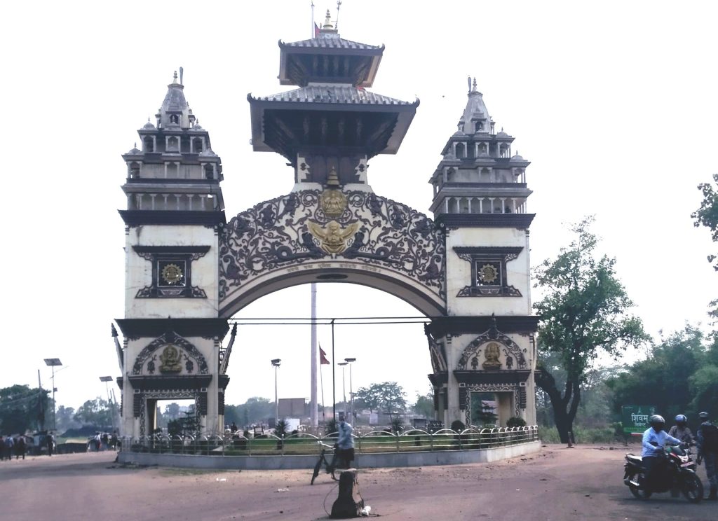 वीरगञ्ज भन्सार : भारतबाट आयात चार खर्ब ३४ अर्ब, निर्यात ८७ अर्ब