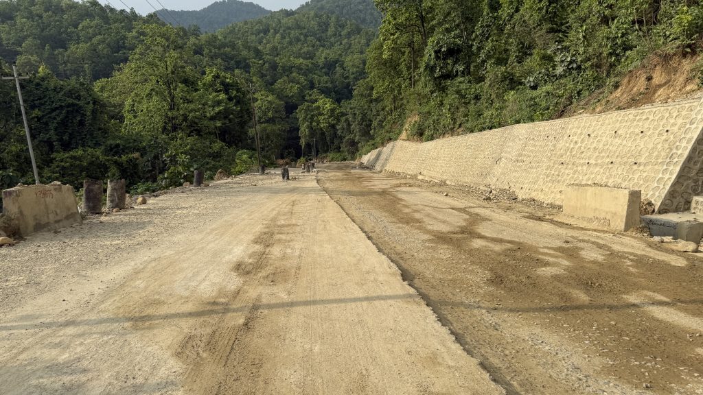 नारायणगढ–बुटवल सडक: पटक-पटक म्याद थप्दा पनि प्रगति सुस्त, ६९ प्रतिशत काम मात्रै सम्पन्न