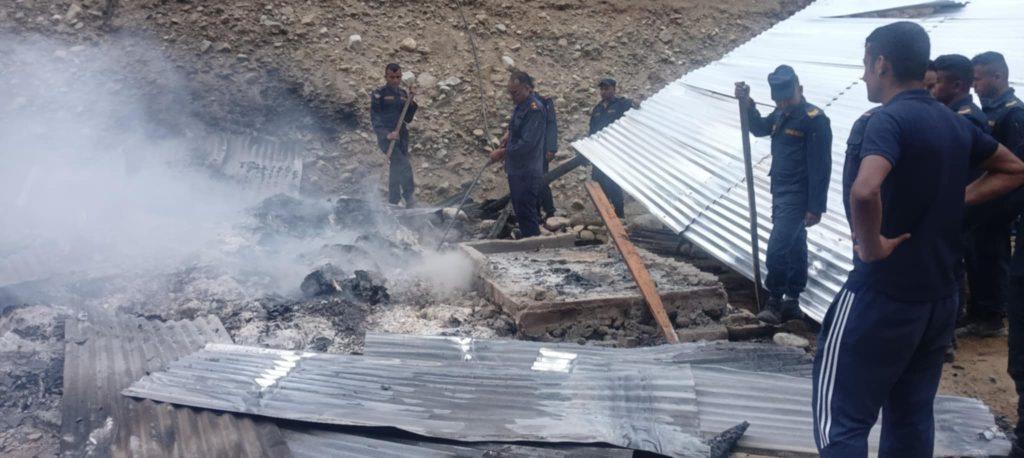 हुम्लामा आगलागीले किराना पसल नष्ट, लाखौँको क्षति