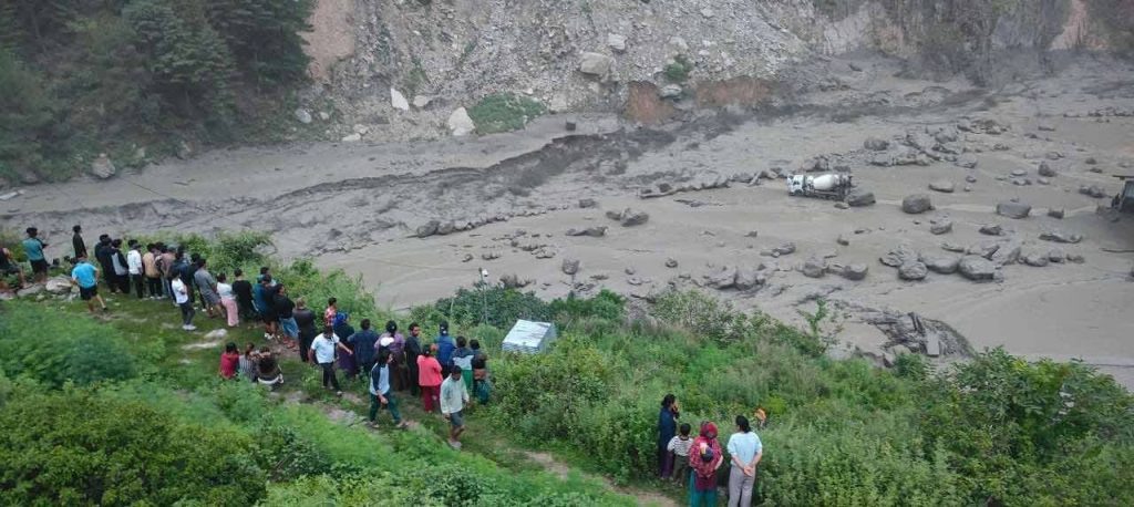 भोटेकोशी बाढी: उद्धारमा खटिएका ३ प्रहरी र ६ चिनियाँसहित १८ जना बेपत्ता
