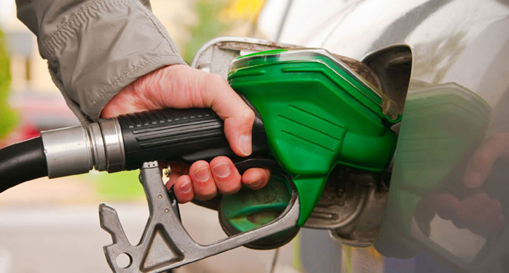 आयल निगमले बढाएकाे मूल्य आजदेखि लागु, पेट्रोलमा ५ रुपैयाँ र डिजेलमा ४ रुपैयाँ बढ्याे