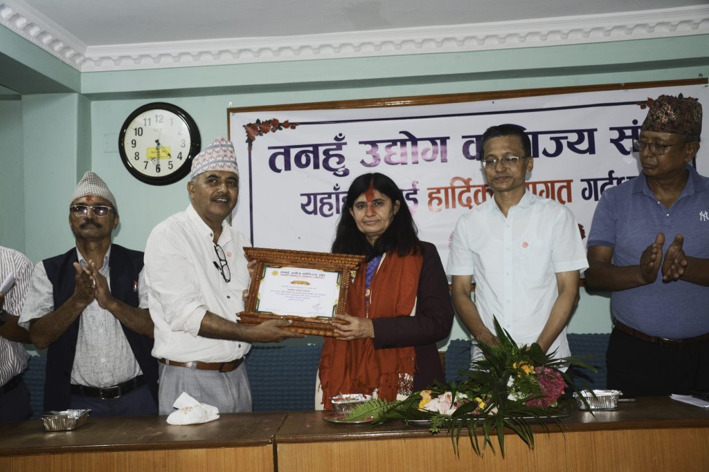दलगत आस्थाभन्दा माथि उठेर समृद्ध तनहुँ बनाउन आवश्यक छ : सङ्घीय मामिला मन्त्री न्यौपाने