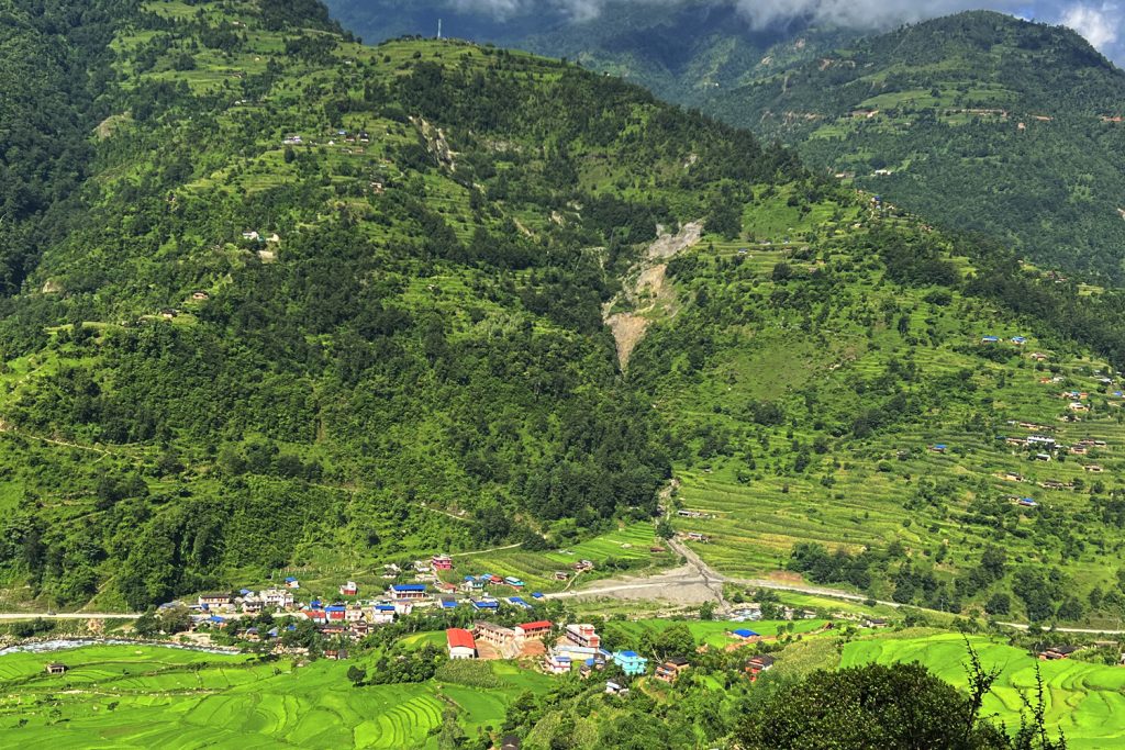 बागलुङको निसीखोलामा २४ सयभन्दा बढी घर बाढीपहिरोको उच्च जोखिममा