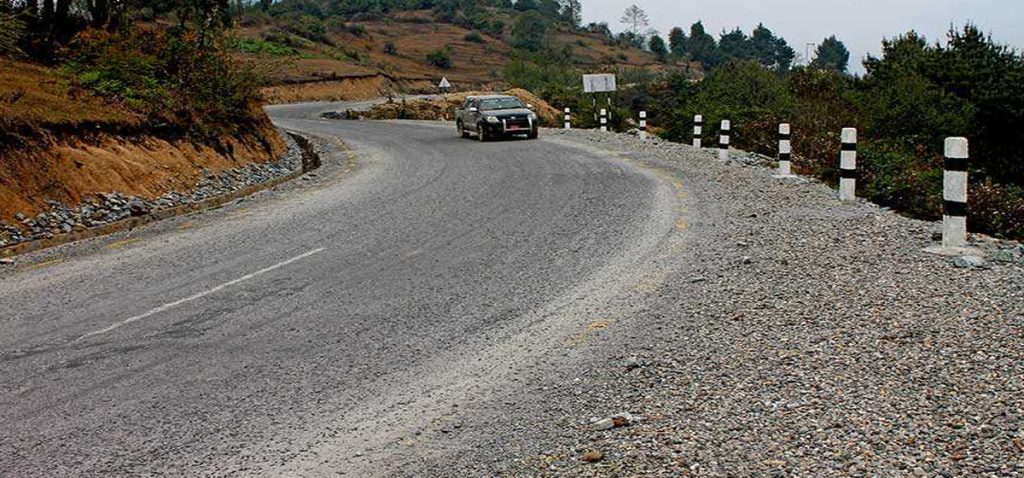 पहिरोले अवरुद्ध त्रिभुवन राजपथ खुल्यो, कान्ति लोकपथमा अझै समस्या