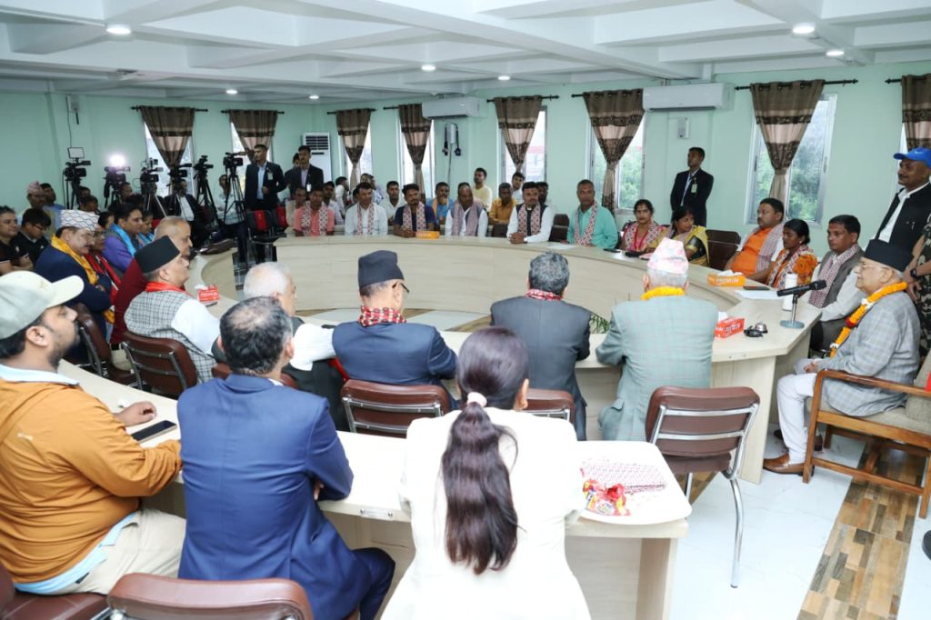 एमालेले कसैको सदस्यता खोसेको छैन : अध्यक्ष ओली