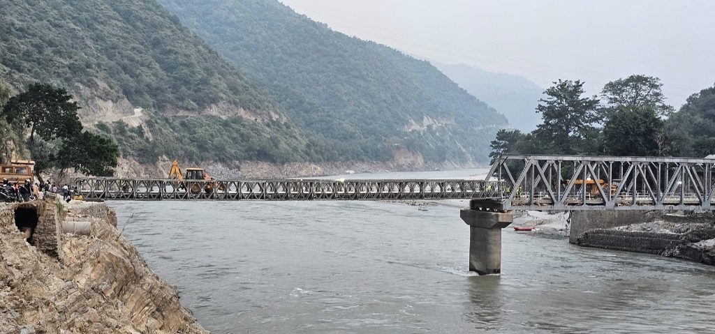 खुर्कोटको बेलीब्रिज मर्मतमा जुट्यो नेपाली सेना, दुई दिनभित्र काम सक्ने लक्ष्य