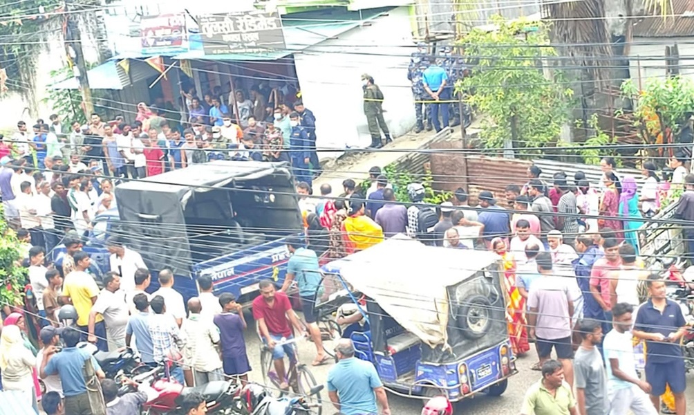 सुनसरीकाे दुहबीमा निर्माणाधीन घरको सेफ्टी ट्याङ्कीमा ठेकेदार र कामदार मृत फेला