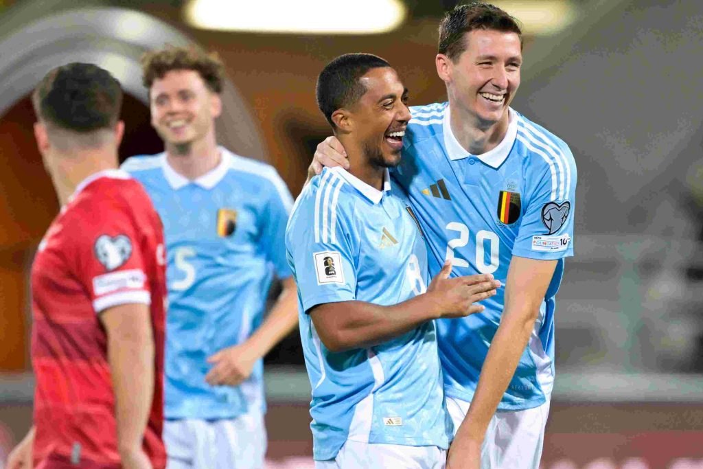 बेल्जियमको फराकिलो जित, वेल्स शीर्षमा