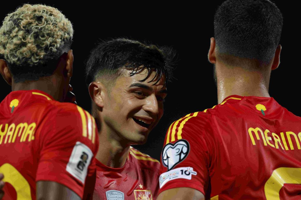 स्पेनको विजयी सुरुआत