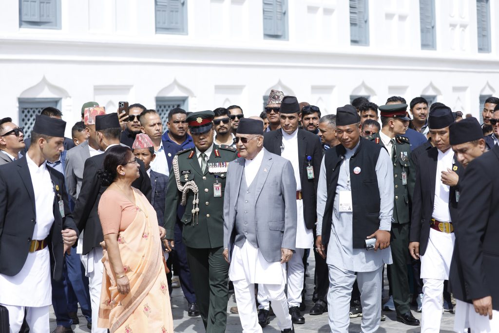 वसन्तपुरमा वर्षा र सहकालका देवता इन्द्रजात्राकाे राैनक (तस्वीरहरू)