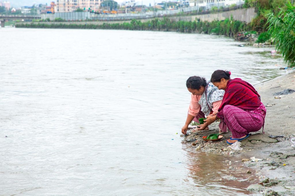 नवरात्रिकाे मेला लाग्ने कालमोचन घाट, तस्बिरहरू