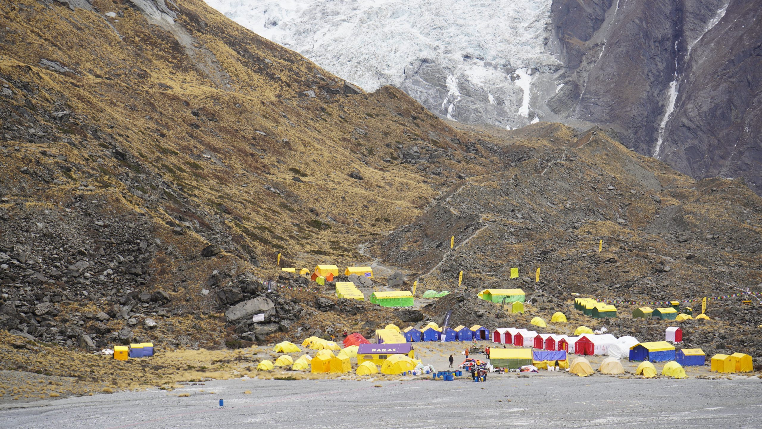 अन्नपूर्ण आधारशिविरमा क्षमता भन्दा बढी पर्यटक
