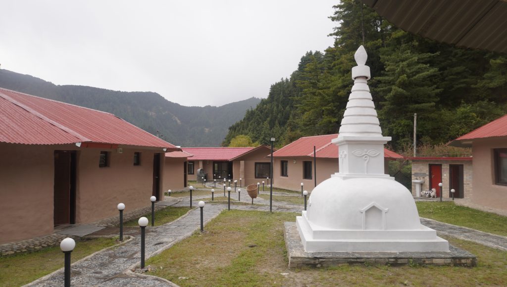पर्यटक लोभ्याउन ‘माटोको रिसोर्ट’
