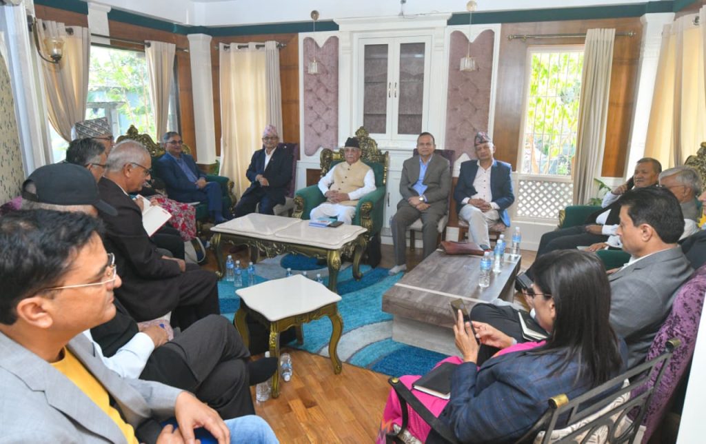 एमाले सचिवालय बैठक जारी