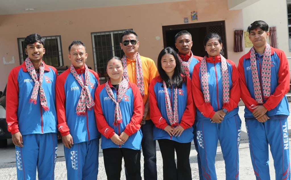 टेबलटेनिस टोली भारत जाने
