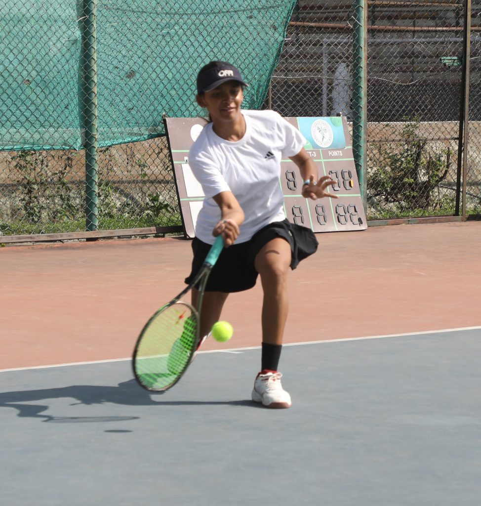 सर्वज्ञ, स्वर्णिमा र निम्ति च्याम्पियन